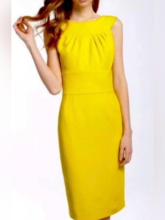 Trina Turk Dresses & Skirts - ☀️🌞Trina Turk Vibrant Sunshine Yellow Fitted Stretch Sheath EUC no size tag szS?